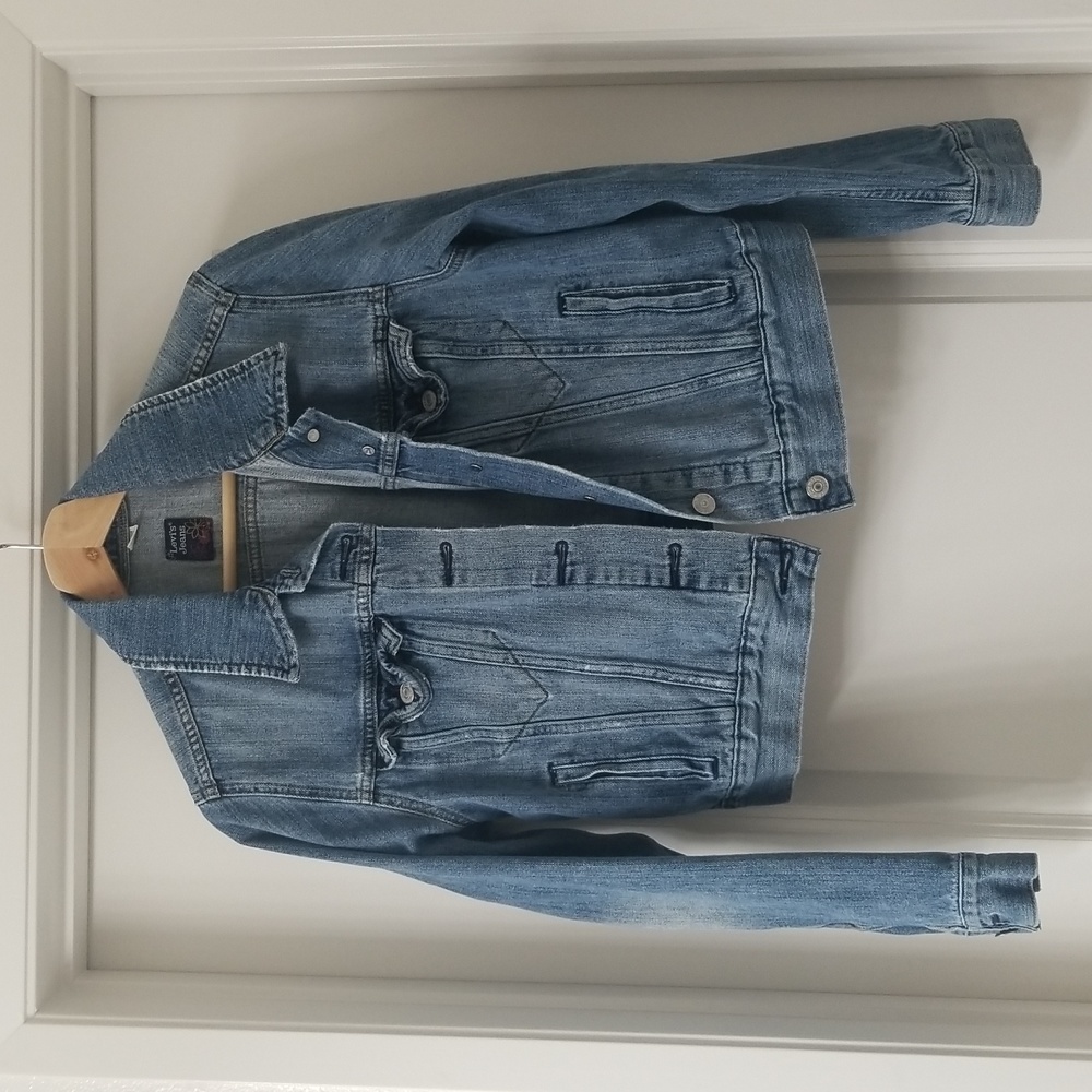 Trucker jean jacket